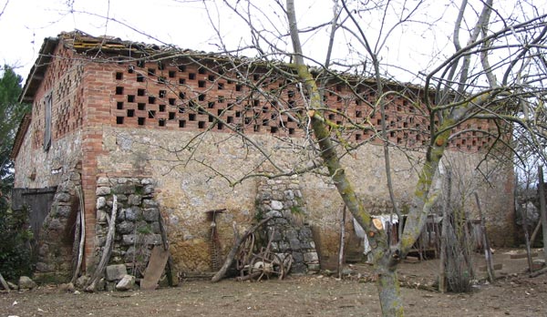 riconversione 
in residenza di un ex-annesso  
rurale in località Sparavicchio

