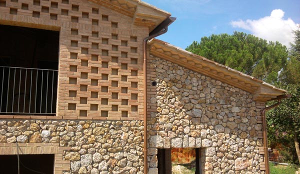 riconversione 
in residenza di un ex-annesso  
rurale in località Sparavicchio
